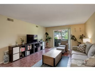 Photo #1: 1009517 Listing