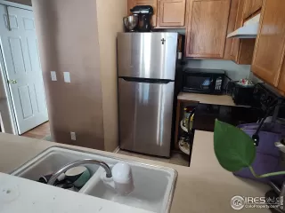 Photo #6: 1009576 Listing