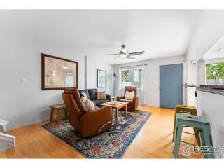 Photo #5: 1009728 Listing 