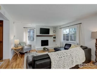 Photo #3: 1009783 Listing