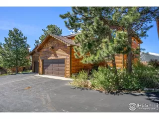 Photo #4: 1009784 Listing