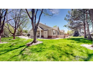 Photo #4: 1009839 Listing