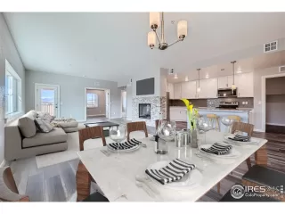 Photo #4: 1009844 Listing