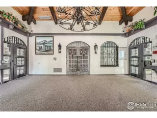 Photo #3: 1010004 Listing