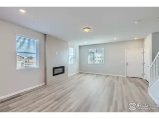 Photo #5: 1010042 Listing