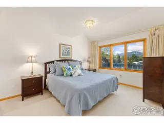 Photo #5: 1010127 Listing