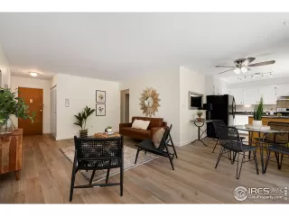 Photo #4: 1010160 Listing