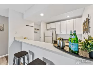 Photo #4: 1010232 Listing 