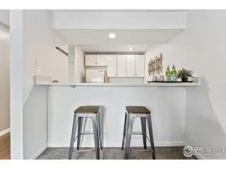 Photo #5: 1010232 Listing 