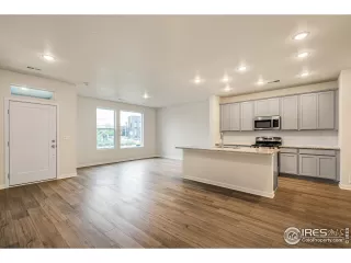 Photo #2: 1010311 Listing