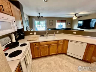 Photo #5: 1010317 Listing 