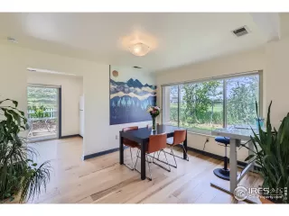 Photo #5: 1010343 Listing