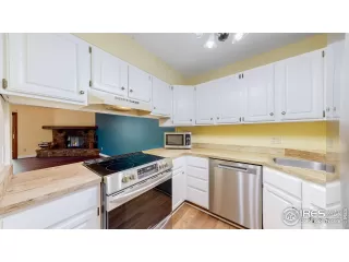 Photo #6: 1010345 Listing