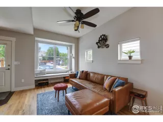 Photo #4: 1010365 Listing