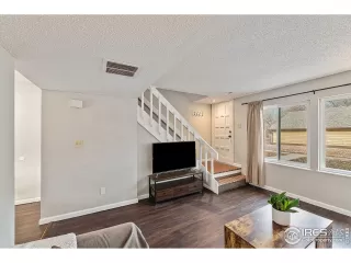 Photo #3: 1010384 Listing