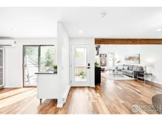 Photo #5: 1010414 Listing 