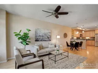 Photo #4: 1010440 Listing