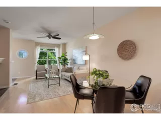 Photo #6: 1010440 Listing