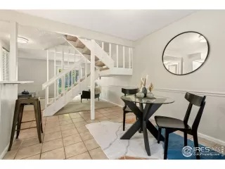 Photo #3: 1010454 Listing