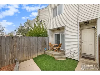 Photo #2: 1010521 Listing