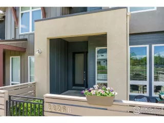 Photo #6: 1010675 Listing