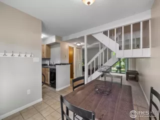 Photo #4: 1010759 Listing