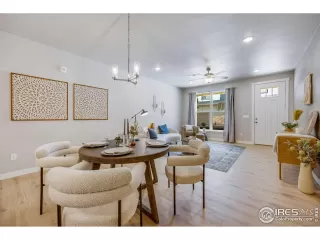 Photo #4: 1010793 Listing