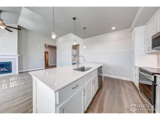 Photo #2: 1010795 Listing