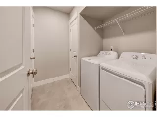 Photo #6: 1010798 Listing