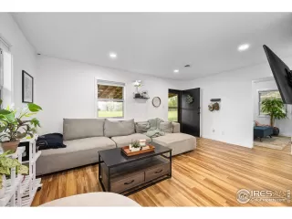 Photo #4: 1010847 Listing 