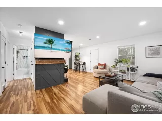 Photo #6: 1010847 Listing 