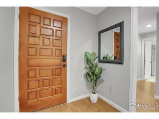 Photo #3: 1010849 Listing