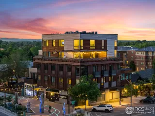 Photo #1: 1010866 Listing