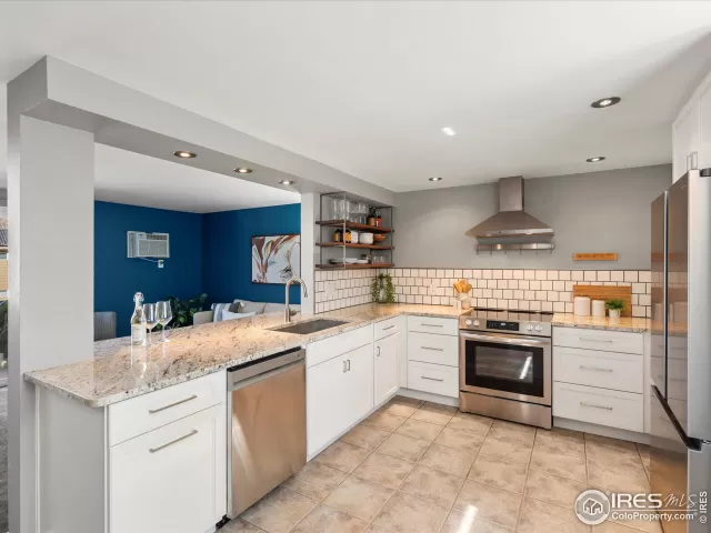 MLS: 1010890 Condo For Sale