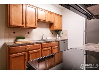 Photo #4: 1010970 Listing