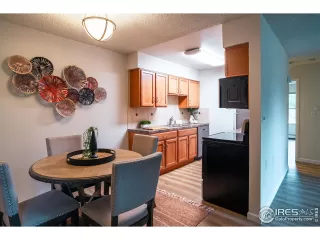 Photo #5: 1010970 Listing