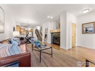 Photo #2: 1011001 Listing 