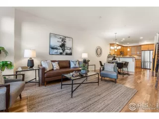 Photo #4: 1011001 Listing 