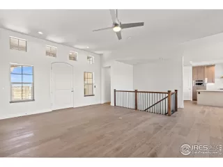 Photo #6: 1011068 Listing