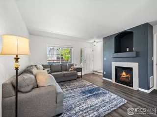 Photo #3: 1011082 Listing