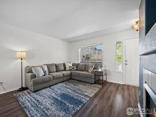 Photo #4: 1011082 Listing