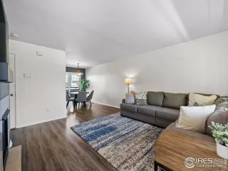 Photo #6: 1011082 Listing