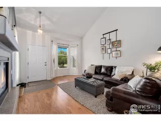 Photo #6: 1011105 Listing