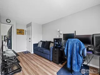 Photo #4: 1011119 Listing