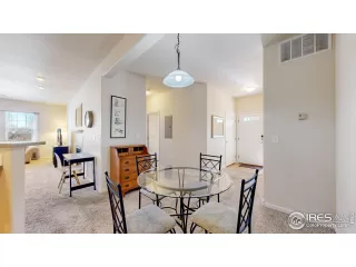 Photo #4: 1011121 Listing