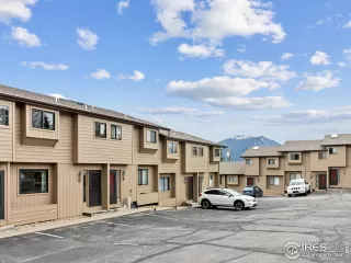 Photo #4: 1011123 Listing