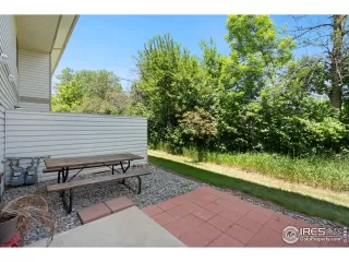 Photo #4: 1011253 Listing