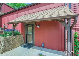 Photo #3: 1011270 Listing