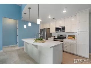 Photo #1: 1011279 Listing