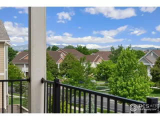 Photo #6: 1011279 Listing